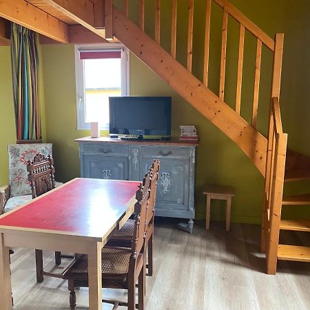 Cottage Anadwen Au Pied Du Lac Au Duc Et Son Golf Ploërmel Екстериор снимка